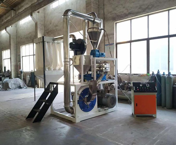 Easy Maintenance and Long Service Life PP PE Pulverizer Machine