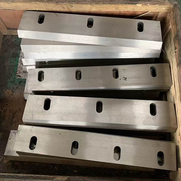High Quality Blades & Reasonable Design- HDPE pipe crusher