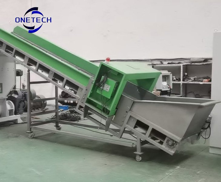 Optional Metal Detector and Variable Frequency Feeding System